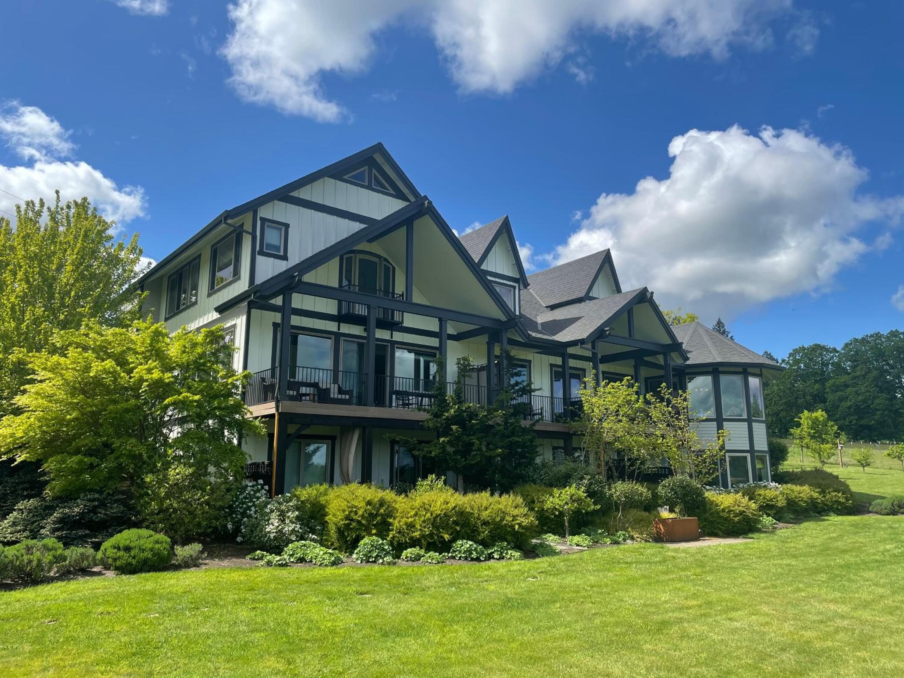 The Setting Inn Willamette Valley, wedding venue in Newberg, United States