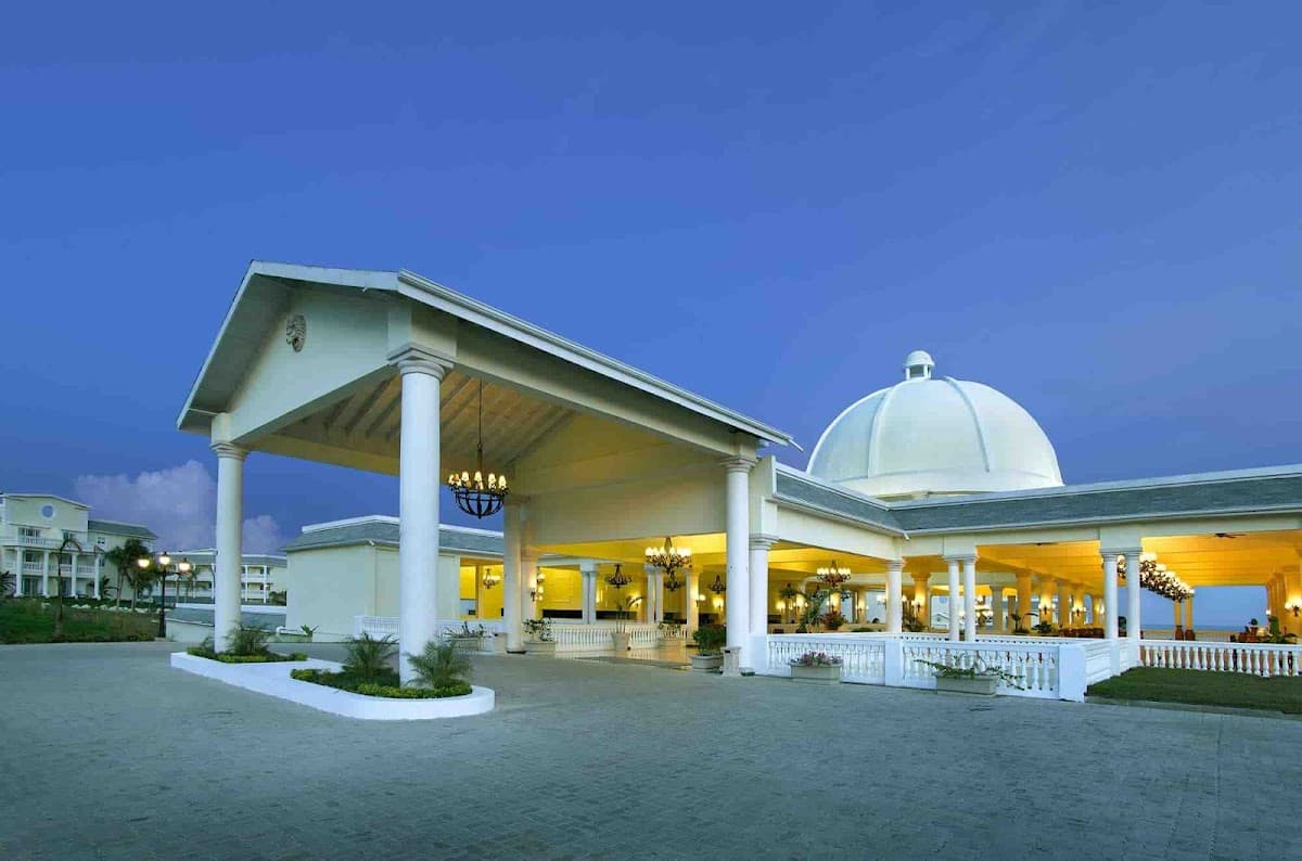 The Signature Level at Grand Palladium Lady Hamilton Resort & Spa - All — destination wedding venue in Lucea, Jamaica