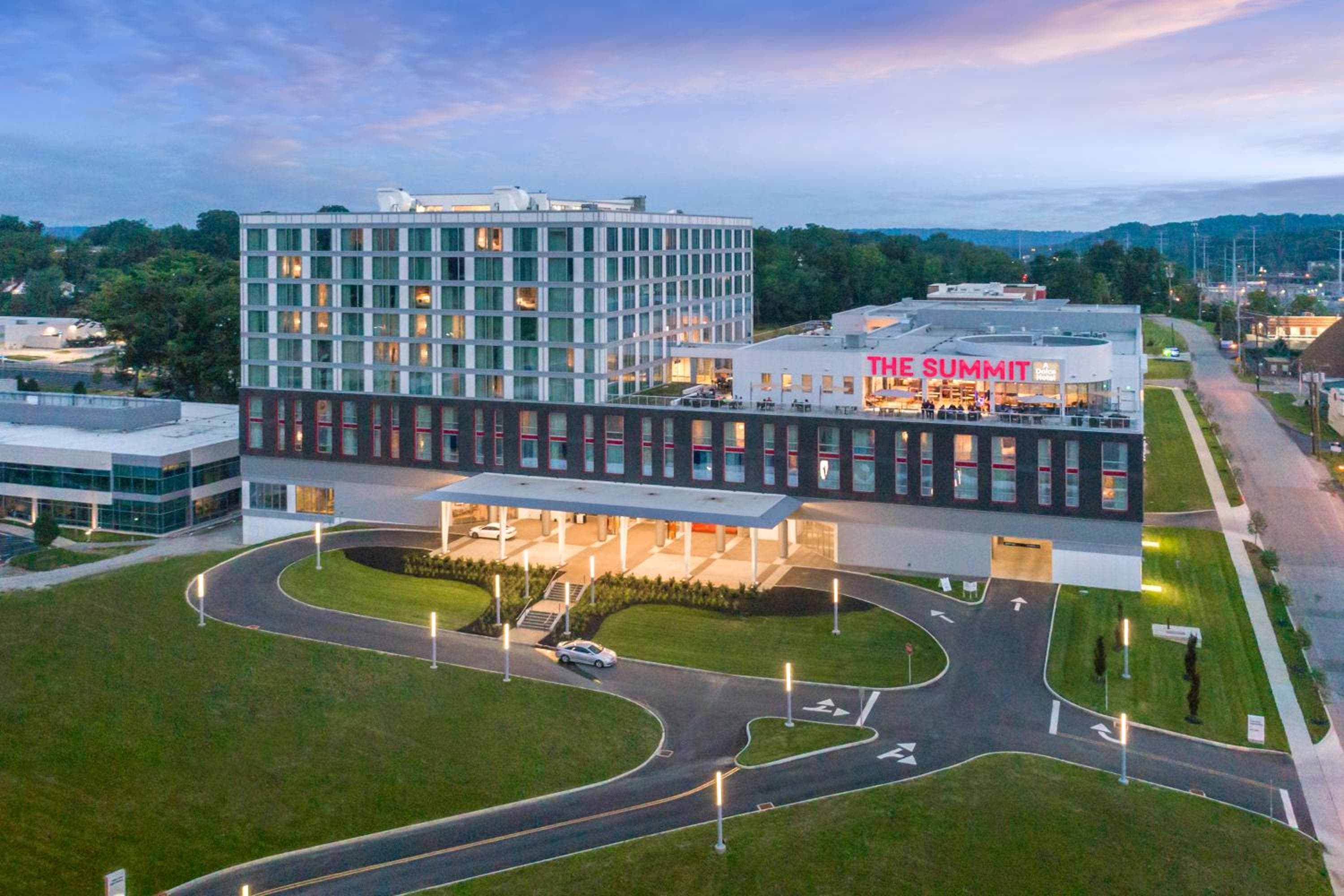 The Summit Hotel, wedding venue in Cincinnati, United States