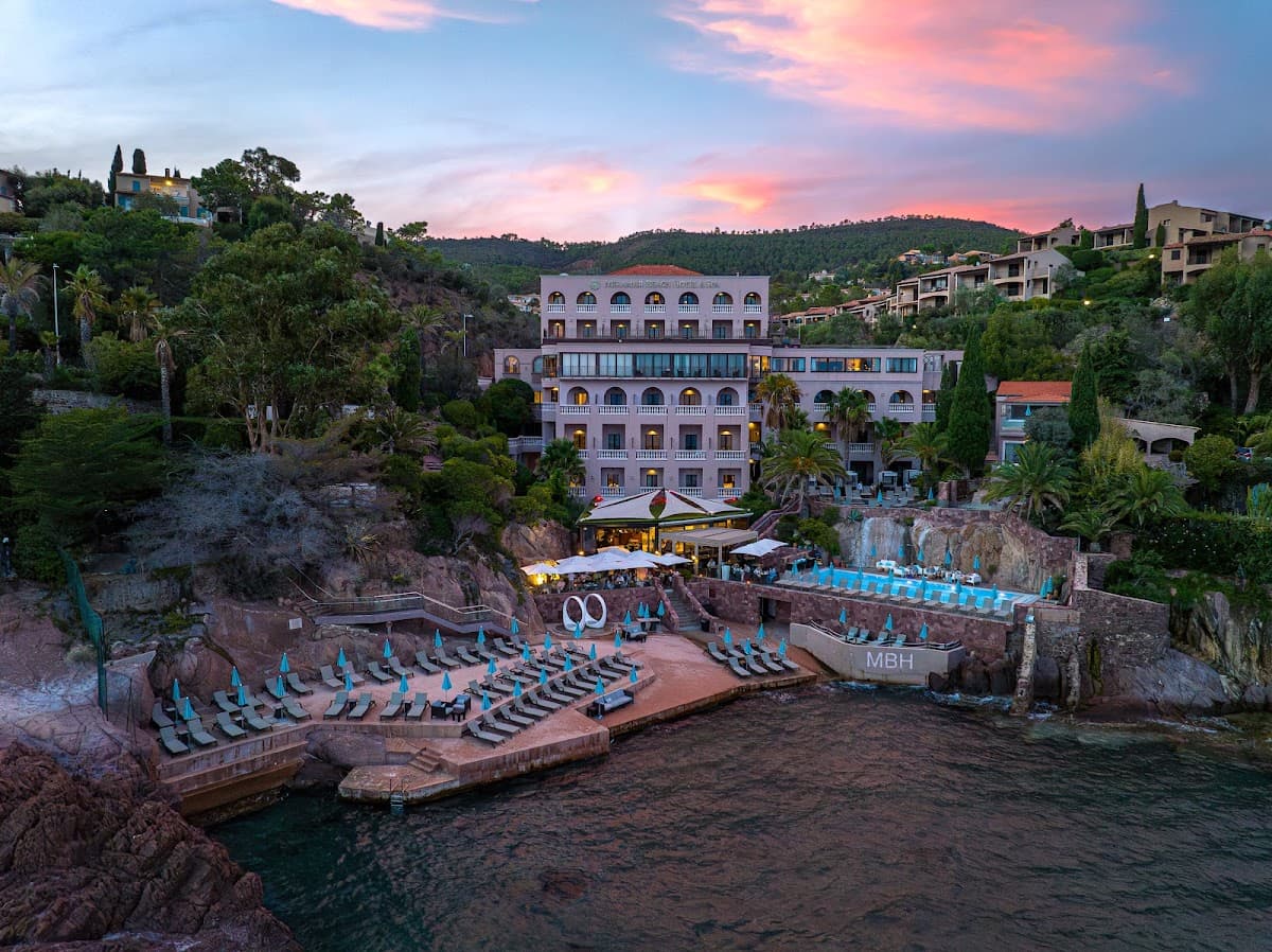 Tiara Miramar Beach Resort: destination wedding venue in 06590 Théoule-sur-Mer, France