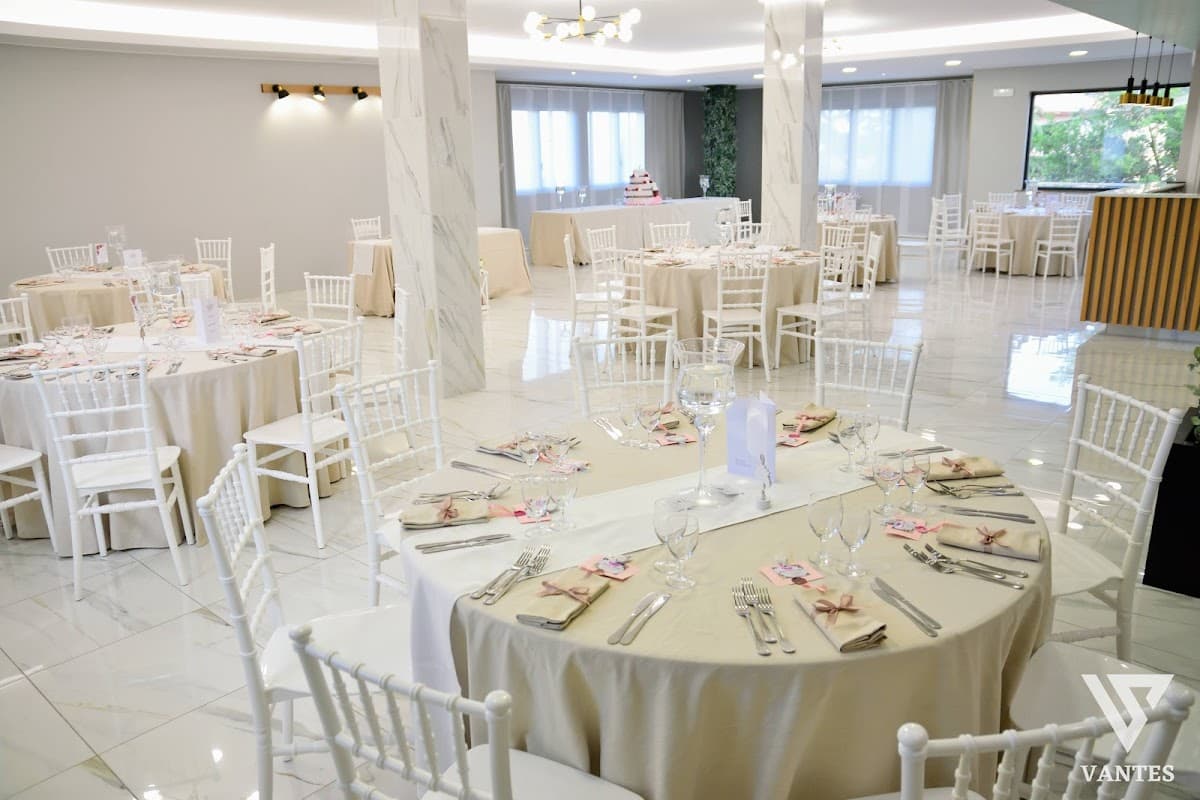 VANTES - Villa con Sala Ricevimenti per Eventi — destination wedding venue in 95052 Nicolosi CT, Italy