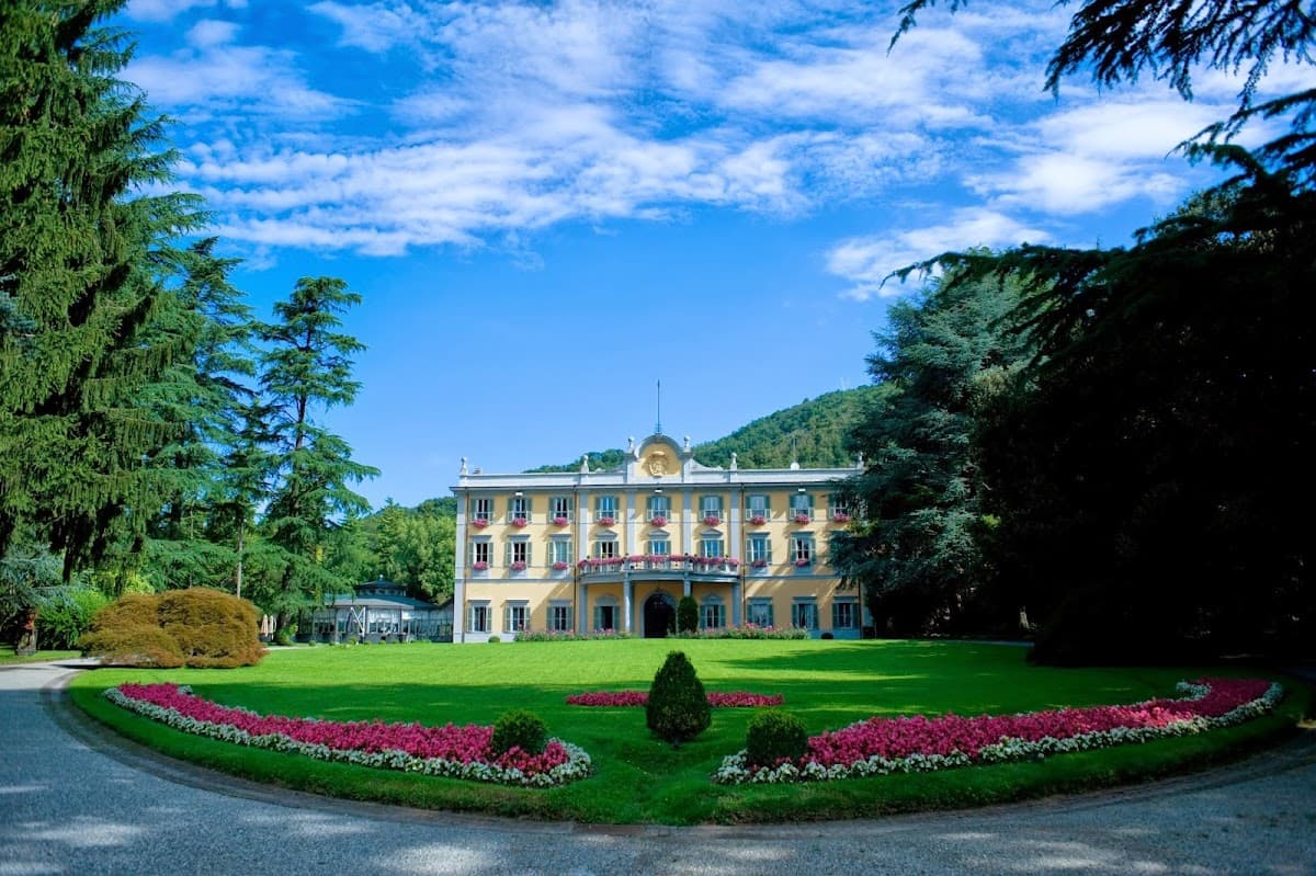 Villa Acquaroli: destination wedding venue in 24030 Carvico BG, Italy