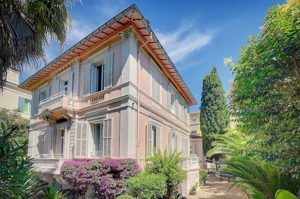 Villa Claudia Hotel Cannes — destination wedding venue in 06400 Cannes, France