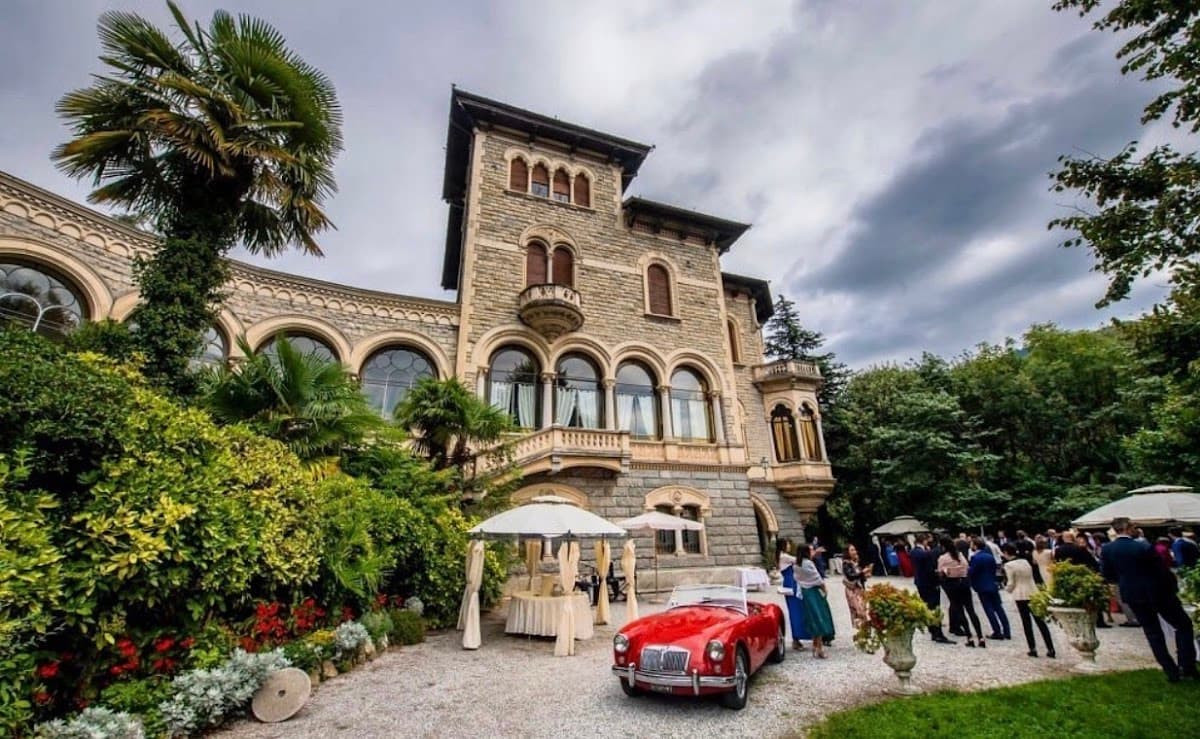 Villa Ex Magni Rizzoli: destination wedding venue in 22035 Canzo CO, Italy