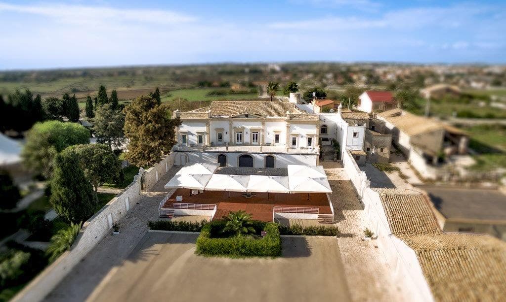 Villa Fortugno: destination wedding venue in 97100 Ragusa RG, Italy