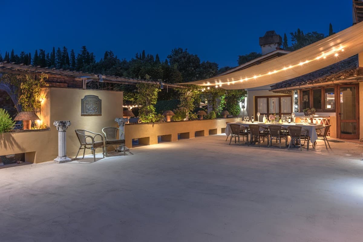 Villa Gaudia: destination wedding venue in San Donato In Collina, Italy