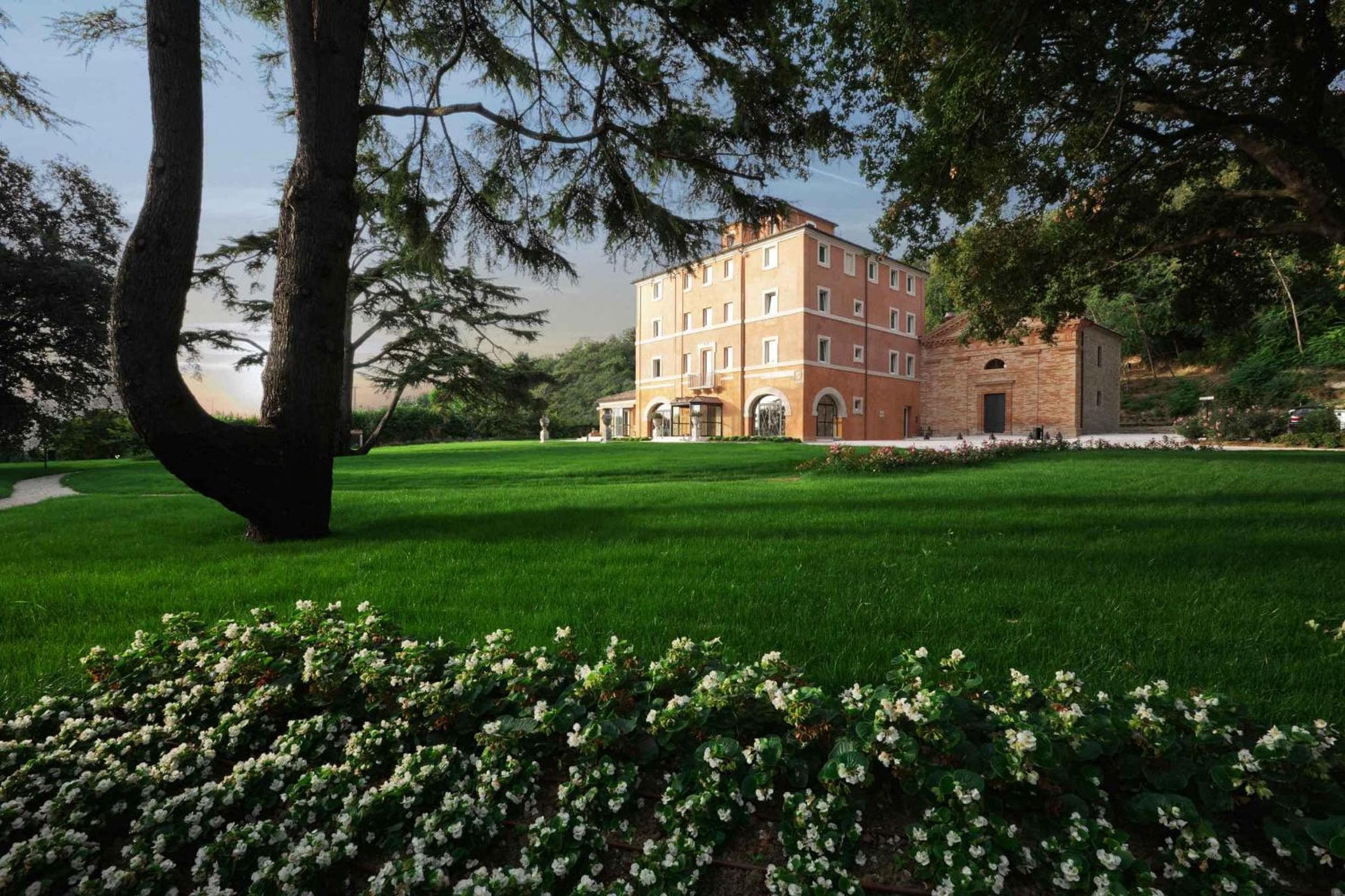 Villa Lattanzi, wedding venue in Torre di Palme, Italy