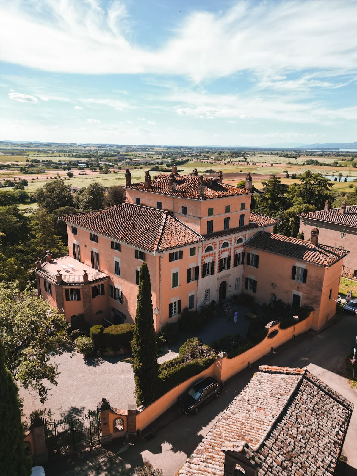 Villa LeMura - Holiday Villa,Events and Weddings… Wellness retreats - Historic Residence in Italy — wedding venue in 06064 Panicale PG, Italy