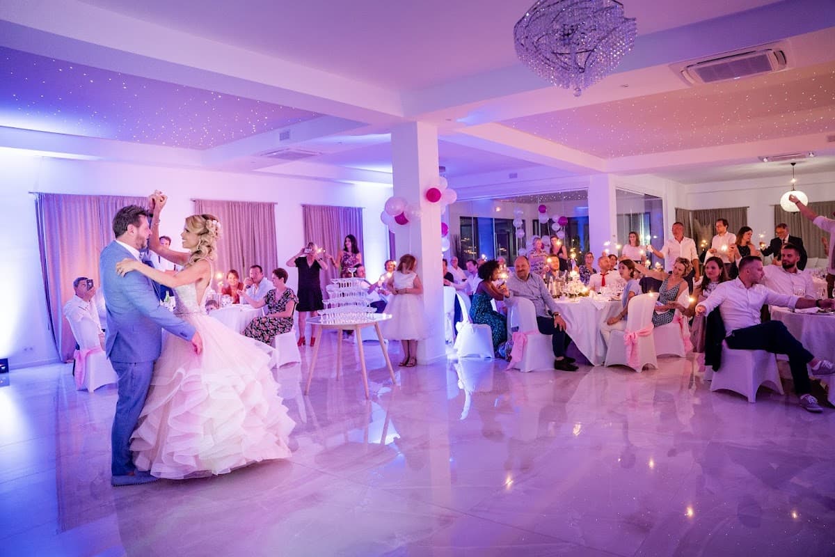 Villa les Roses: destination wedding venue in 06570 Saint-Paul-de-Vence, France
