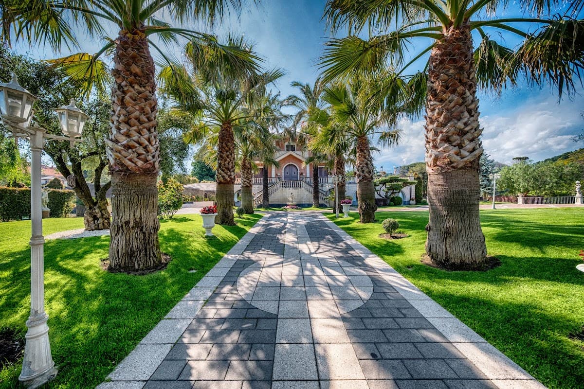 Villa Romantica: destination wedding venue in 95039 Trecastagni CT, Italy