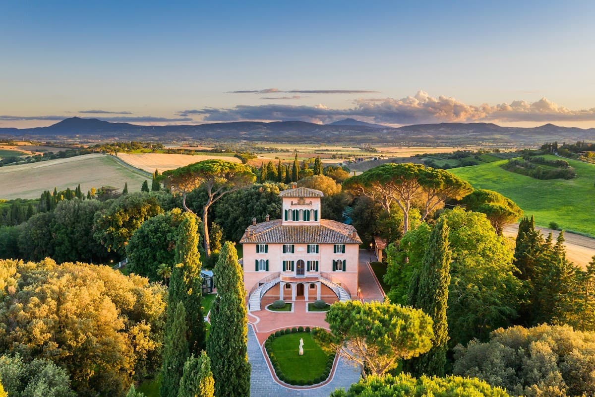 Villa Valentini Bonaparte: wedding venue in 06061 Castiglione del Lago PG, Italy