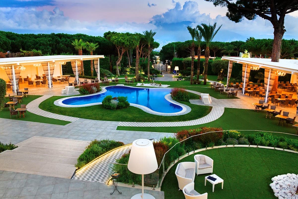 Villa Vittoria: destination wedding venue in 80042 Boscotrecase NA, Italy