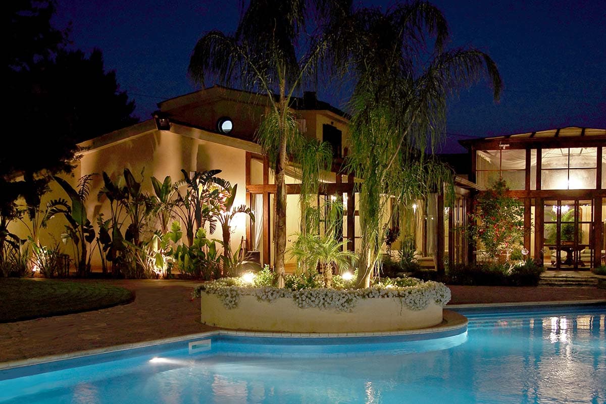 Villa Zuccarello: destination wedding venue in 90125 Palermo PA, Italy