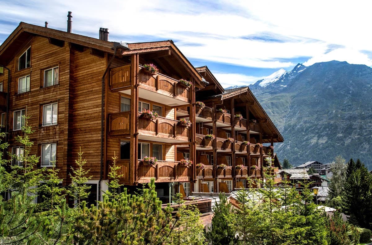 Wellness & Spa Hotel Schweizerhof, destination wedding venue in 3906 Saas-Fee, Switzerland