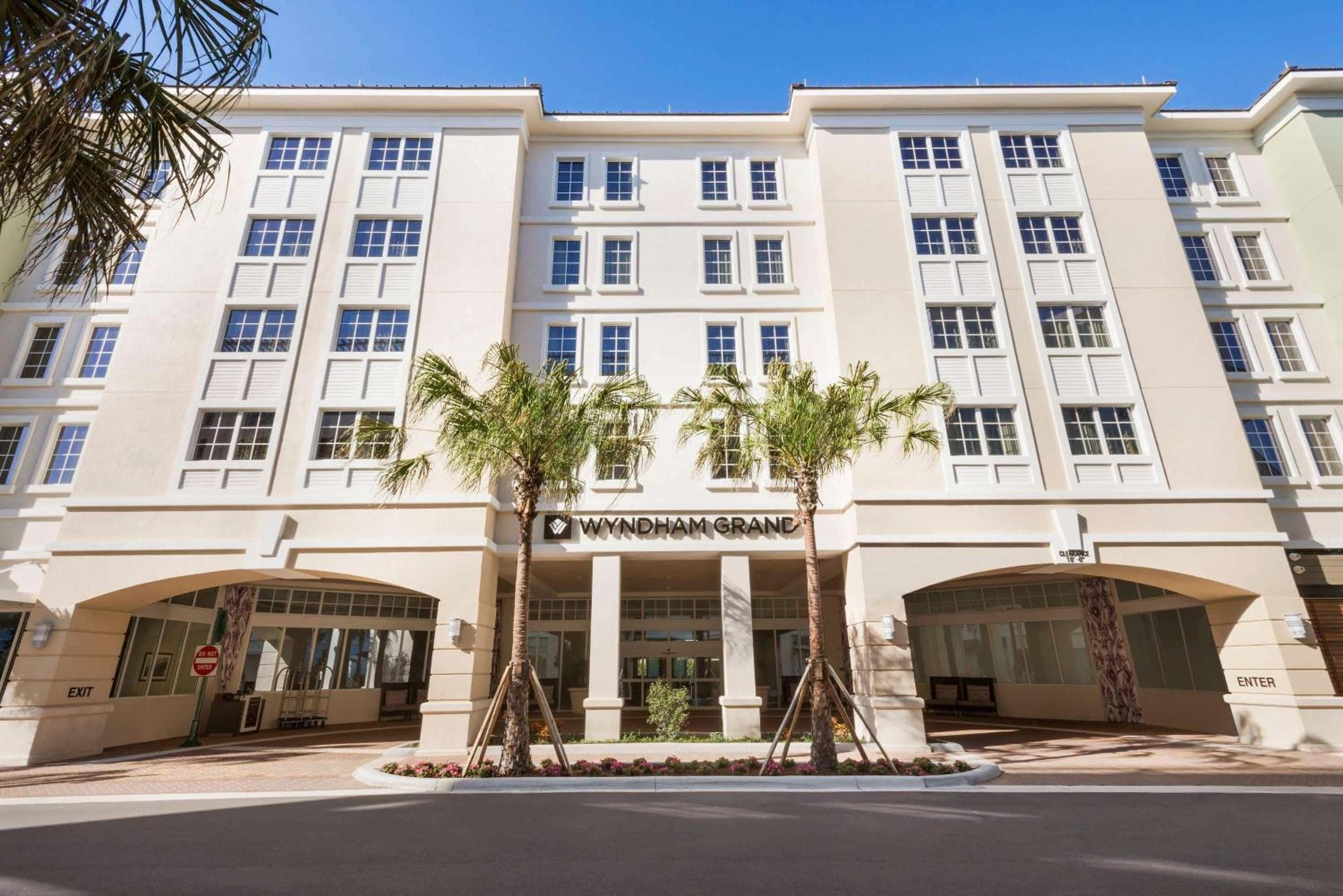 Wyndham Grand Jupiter at Harbourside Place, wedding venue in Jupiter, United States